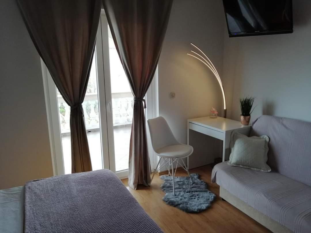 Apartments Jonjic Vodice Exterior foto